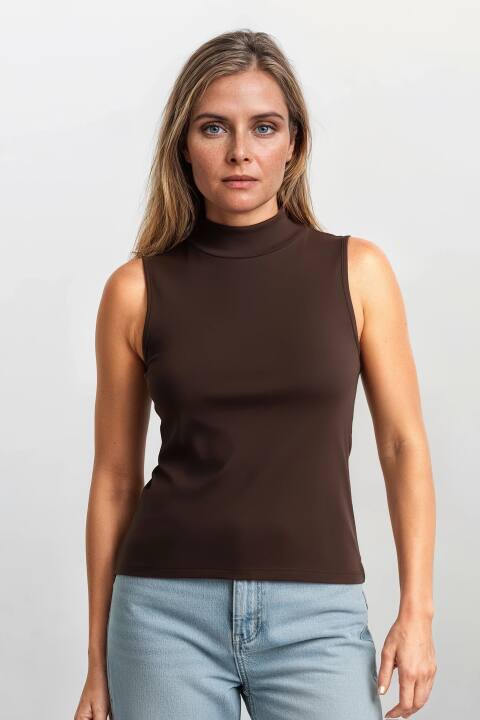 Shirt mit Stehbund kaffee